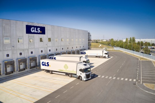 GLS long-distance trucks at GLS terminal